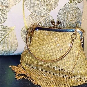 Gold small rhinestone purse with gold chain strap